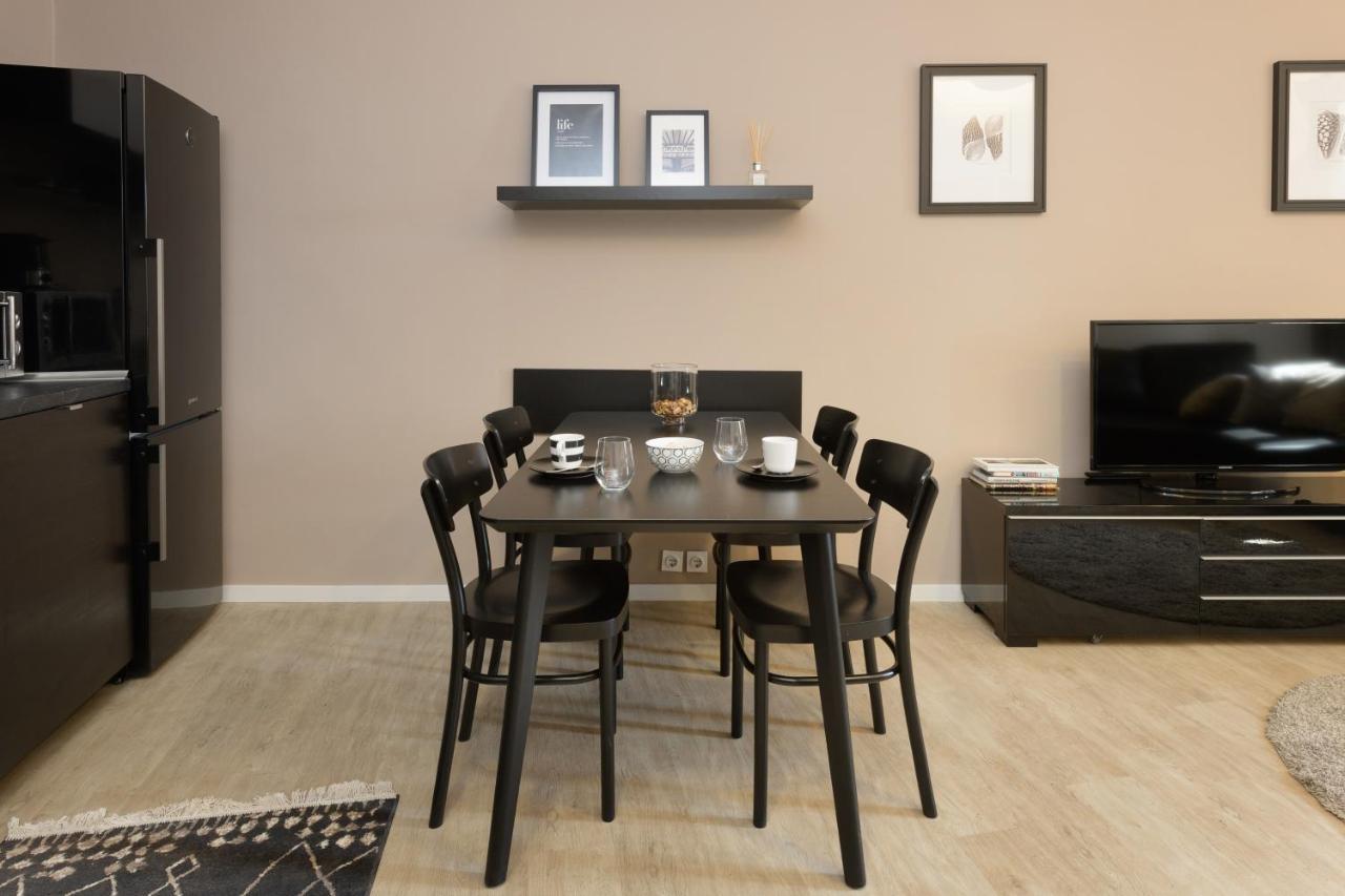 Apartment Napoleon Любляна Екстер'єр фото