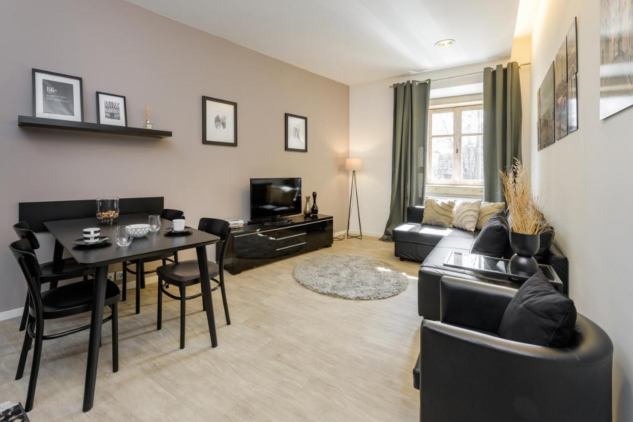 Apartment Napoleon Любляна Екстер'єр фото