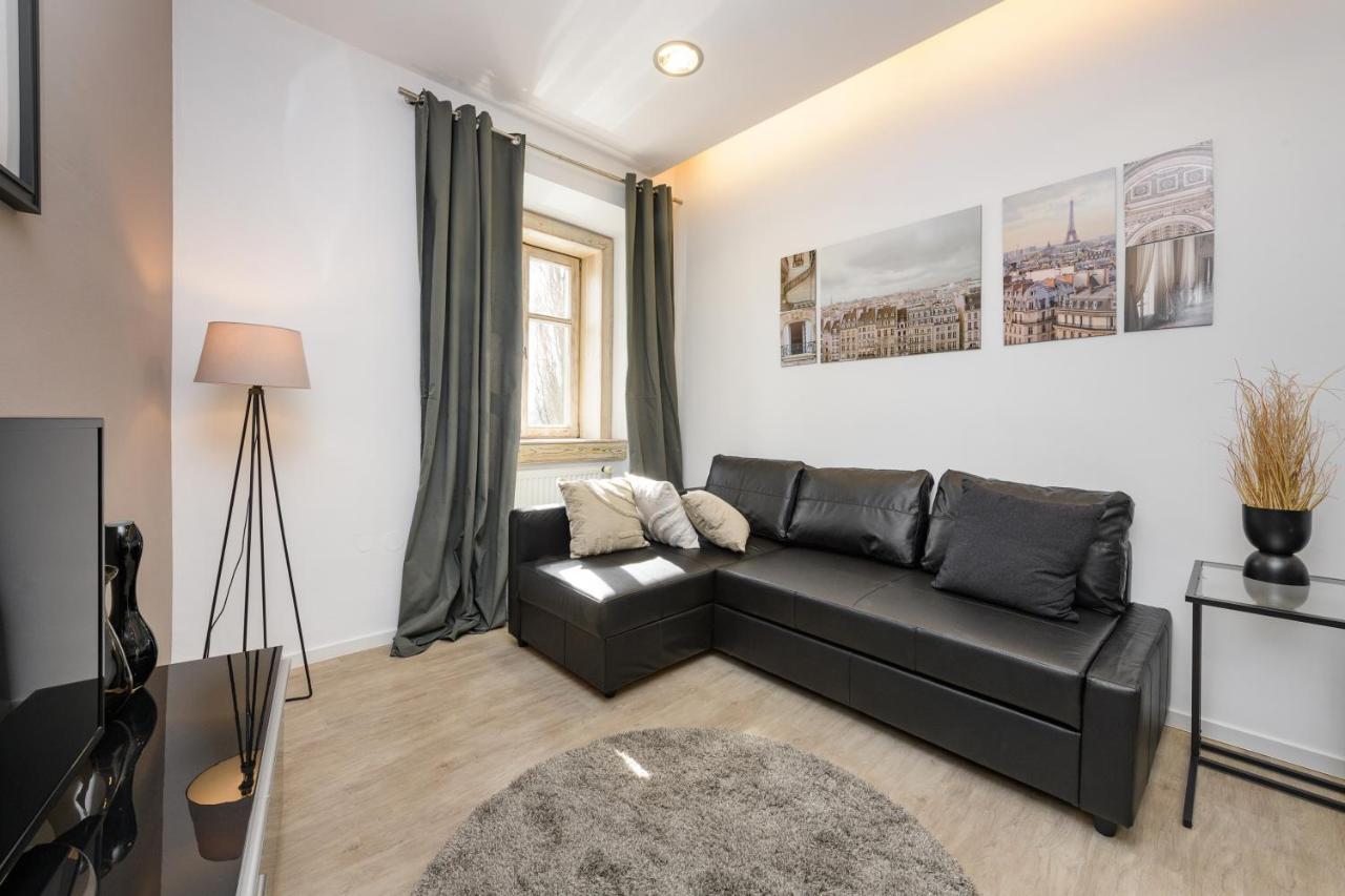 Apartment Napoleon Любляна Екстер'єр фото