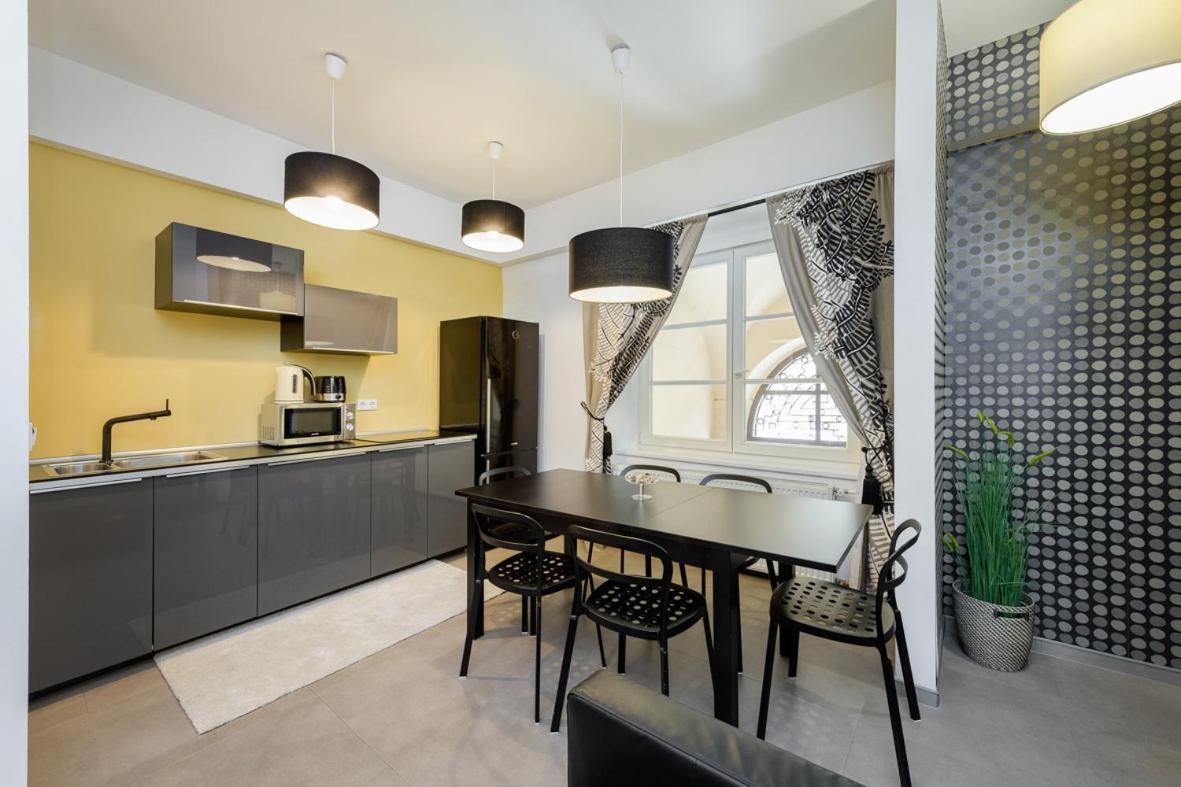 Apartment Napoleon Любляна Екстер'єр фото
